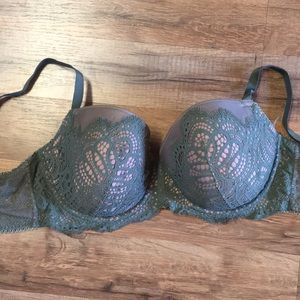 Victoria’s Secret bra